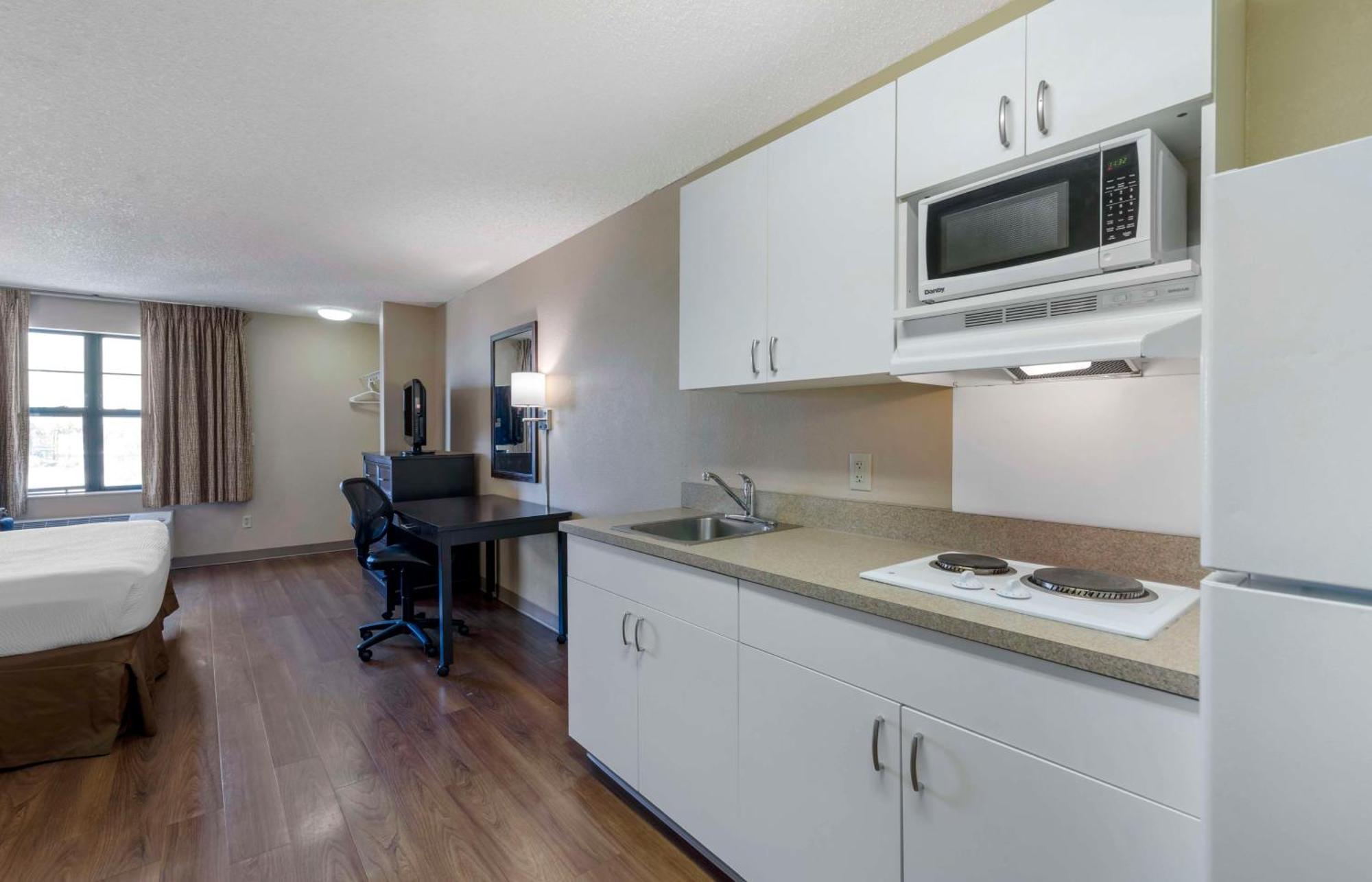 Extended Stay America Suites - Orange County - Katella Ave Extérieur photo