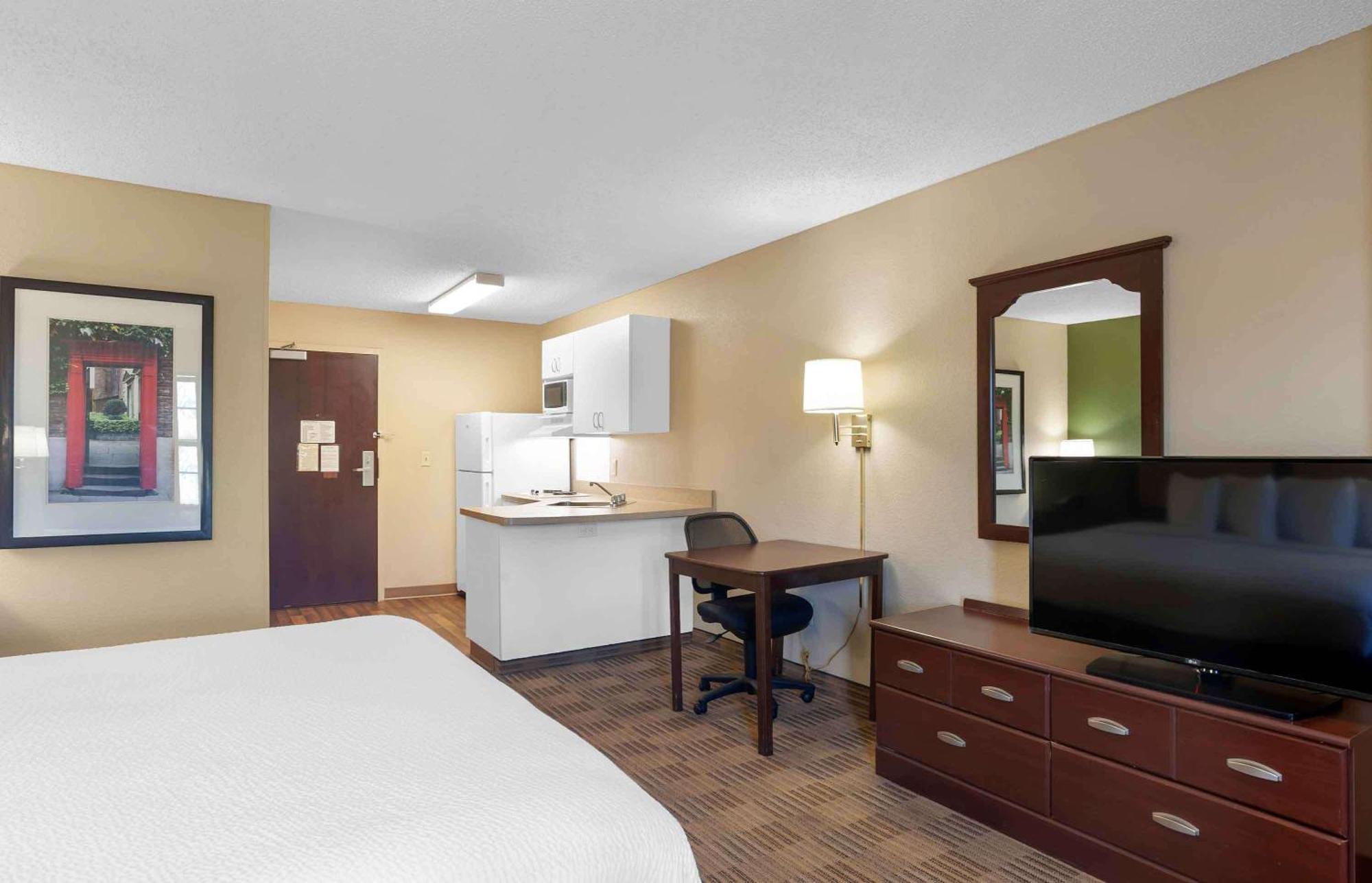 Extended Stay America Suites - Orange County - Katella Ave Extérieur photo